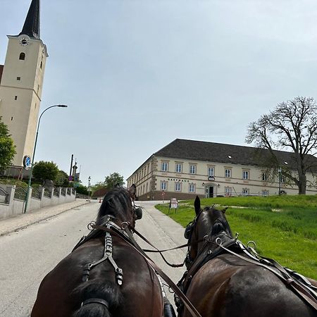 Gasthof Hehenberger Wallsee Exterior photo