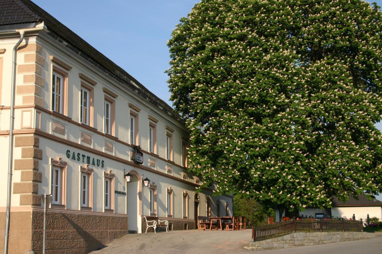 Gasthof Hehenberger Wallsee Exterior photo